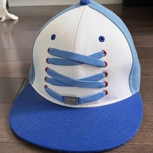 Lacer headwear snapback